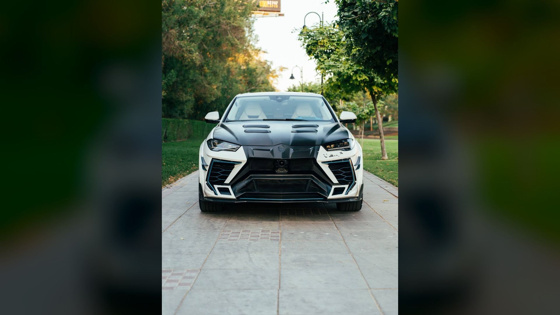 Luxury car rental in Dubai